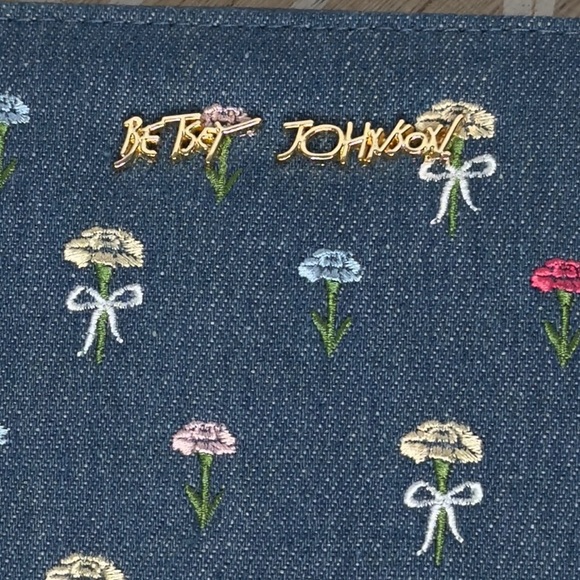 NWT Betsey Johnson Denim, Flower embroidered pattern,Wristlet/Wallet,Gold logo🌸 - Picture 5 of 8